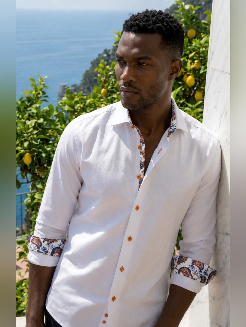Au Noir | White ButtonDown Shirt w/ Contrasting Paisley Trim & Leather Cufflinks
